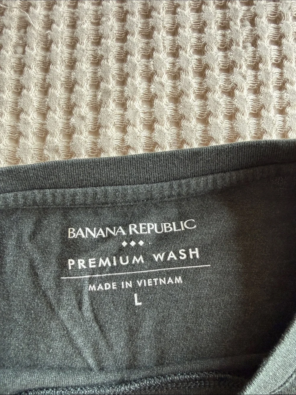 Banana Republic Charcoal Short Sleeve Crew Tee